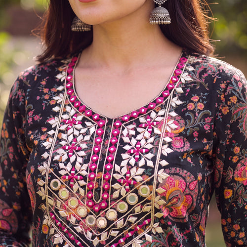 Black Floral Unstitched Suit Set (3-Piece) - SAJHO
